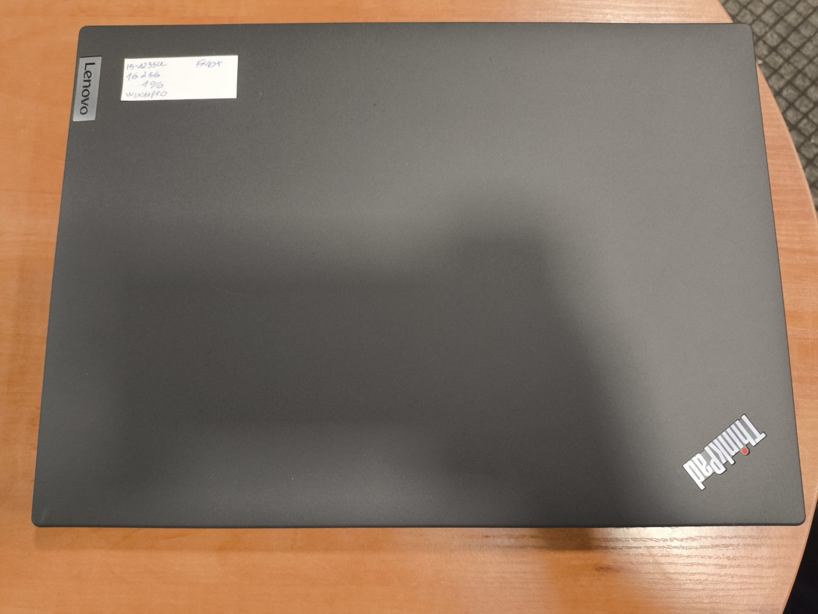 ThinkPad T14 Gen3 14.0 Fhd Ips i5-1235u 16gb 256gb 1% - Image 3