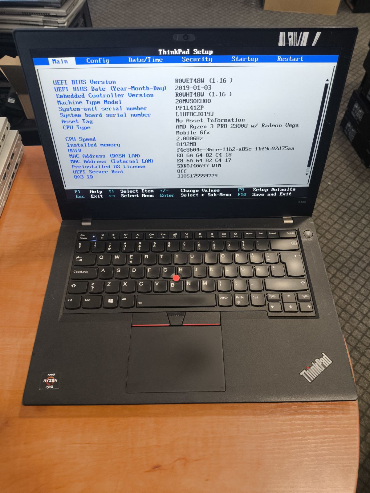 Lenovo Thinkpad A485 14.0 FHD IPS Ryzen 3 2300U 8GB 128GB SSD Dvi baterijos - 38% 13%