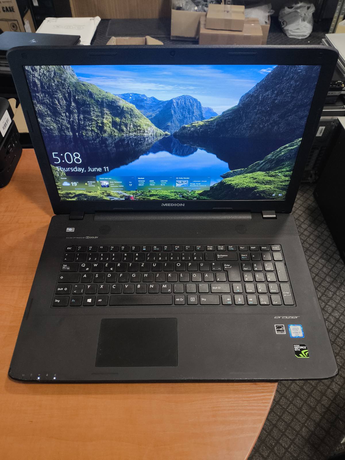 Medion Erazer P7644 17.3 FHD IPS i7-6500u 8GB 256GB SSD + 1TB HDD Nvidia GTX 950M 2GB, 56%