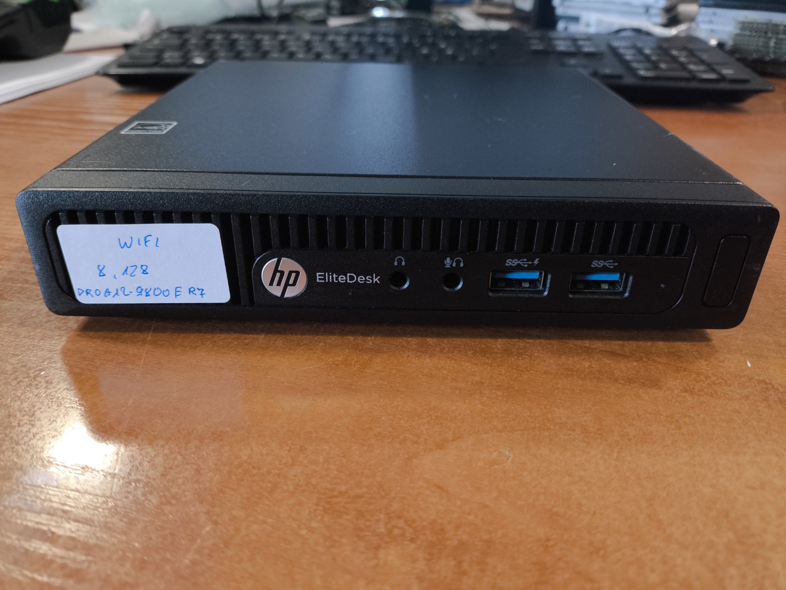 HP EliteDesk 705 G3 Mini PC AMD Pro A12-9800 , 8GB RAM , 128GB SSD, Wifi, Display port 2vnt, VGA