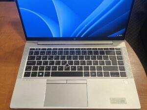 HP EliteBook 845 G7 14.0 Fhd IPS Ryzen 5 4650u 8gb 256gb ssd 22%