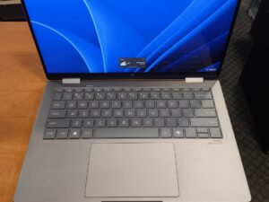 HP Envy x360 14-fa0803no 13.3 FHD+ IPS x360 Touch Ryzen 5 8640HS 16GB 512GB SSD 3%