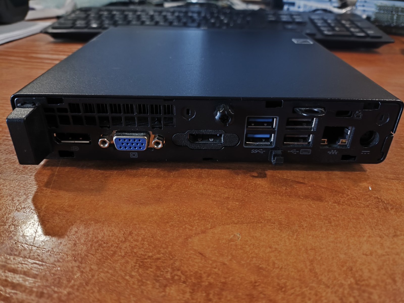 HP EliteDesk 705 G3 Mini PC AMD Pro A12-9800 , 8GB RAM , 128GB SSD, Wifi, Display port 2vnt, VGA - Image 2
