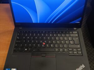 Lenovo ThinkPad T14 2nd Gen 14.0 Fhd IPS i5-1145G7 16GB RAM 52 SSD, 11%