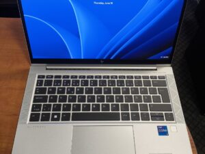 HP EliteBook 830 G8 13.3 FHD IPS  i7-1165g7 32GB RAM 1TB SSD, 28%