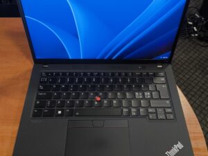 Lenovo Thinkpad T14s Gen 3 FHD+ 400 Nit IPS I7-1260p 32gb Lpddr5 512gb 41%