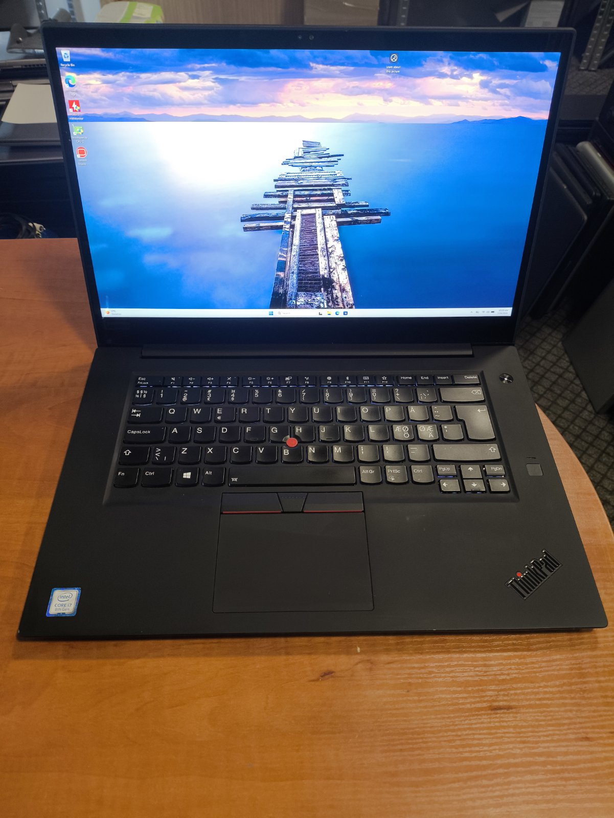 Lenovo Thinkpad X1 Extreme 15.6 4K Touch Ips i7-8750h 48gb 512gb GTX 1050 Ti Max-Q 4GB GDDR5 26%