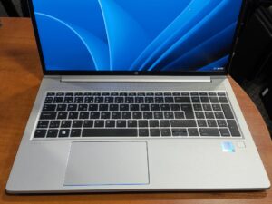 HP ProBook 650 G8 15.6 FHD IPS i7-1165g7 16GB RAM 512GB SSD, 23%