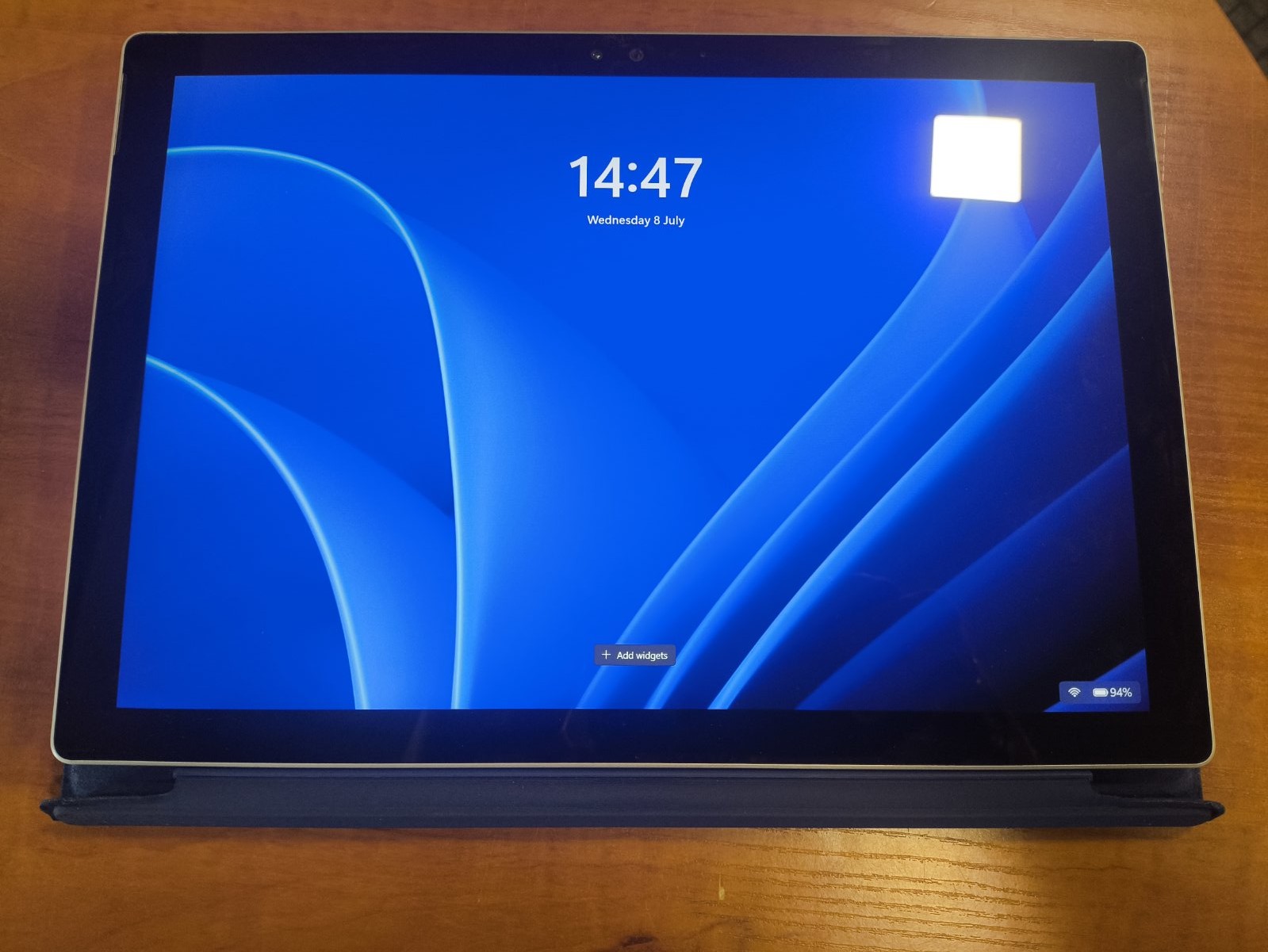 Surface 4 Pro 12.3 2736*1824 IPS Touch i5-6300u 8gb 256gb SSD 19% Su klaviatūra ir Dockingu-krovikliu. - Image 2
