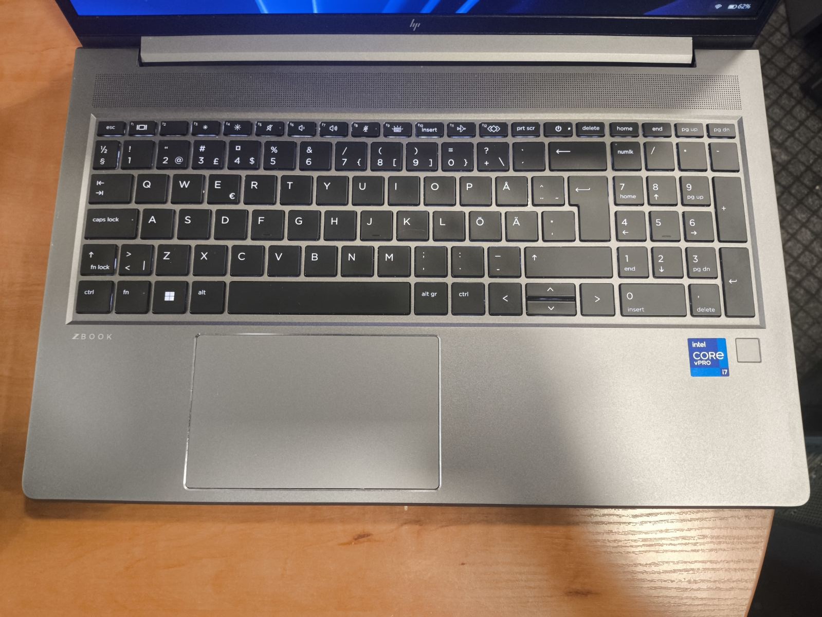 HP ZBook Power 15.6 G8 15.6 FHD IPS i7-11850h 32gb 512gb NMVe+ 2TB NMVe Rtx A2000 4gb 29% C Grade su ekrano defektu - Image 3