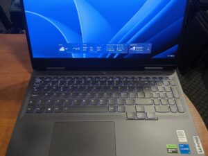 Lenovo LOQ 15IRH8 15.6 FHD IPS 144Hz i5-12450H 16GB 512GB SSD RTX 4050 6GB 12%