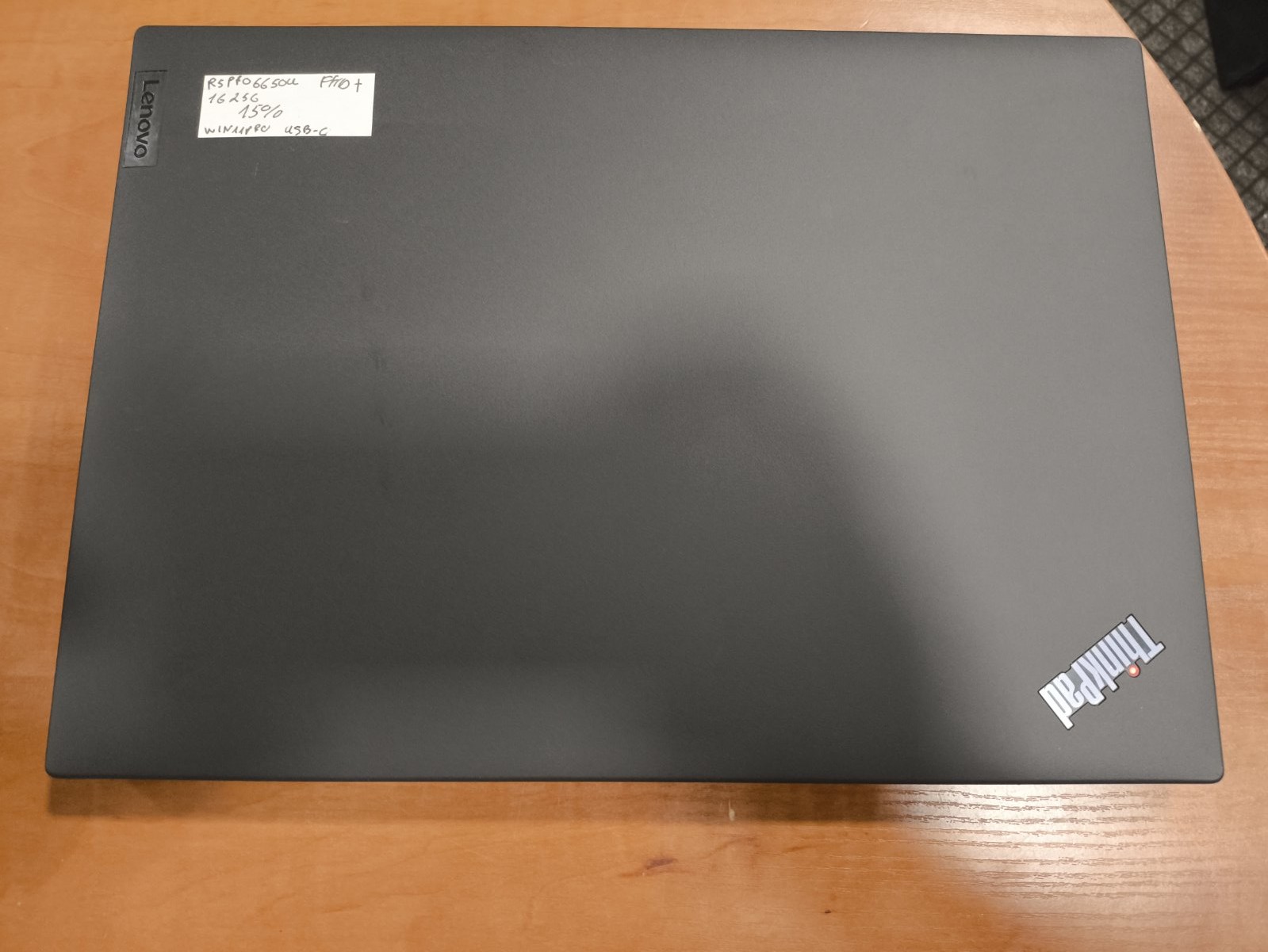Lenovo Thinkpad T14 Gen 3 Fhd+ Ips Ryzen 5 6650U 16gb 256gb 15%, Gera kosmetinė būklė - Image 3