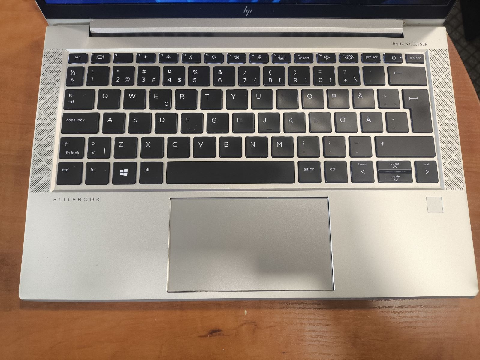 HP EliteBook 835 G7 13.3 Fhd IPS TouchScreen Ryzen 5 4650u 16gb 256gb ssd 20% Su klaviatūros defektu - Image 2