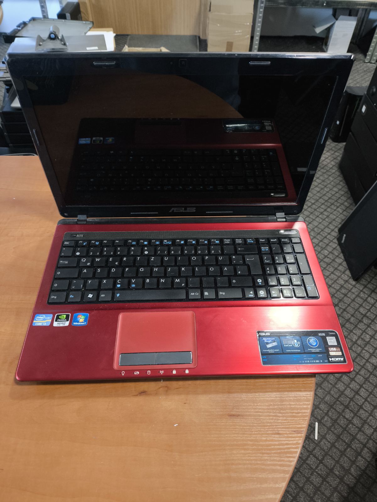 Asus 15.6 HD i3-2310M 4GB RAM, 50GB HDD, Nvidia GT 610M 2GB Bloga baterija, su krovikliu