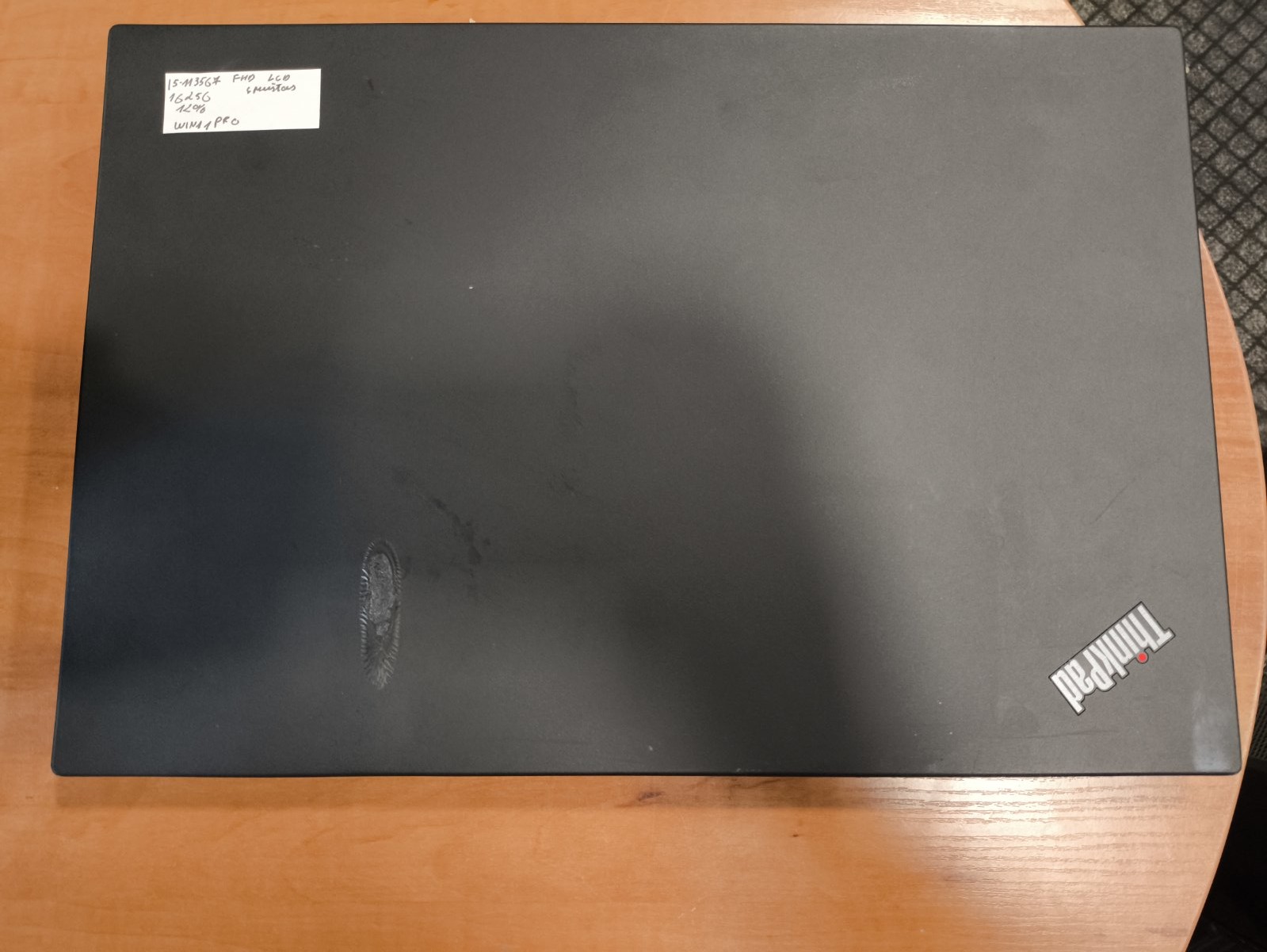 Lenovo Thinkpad T15 Gen2 15.6 FHD IPS i5-1135G7 16GB 256GB SSD 12% SU EKRANO/KORPUSO RIMTU DEFEKTU 100 Eur pigiau - Image 3