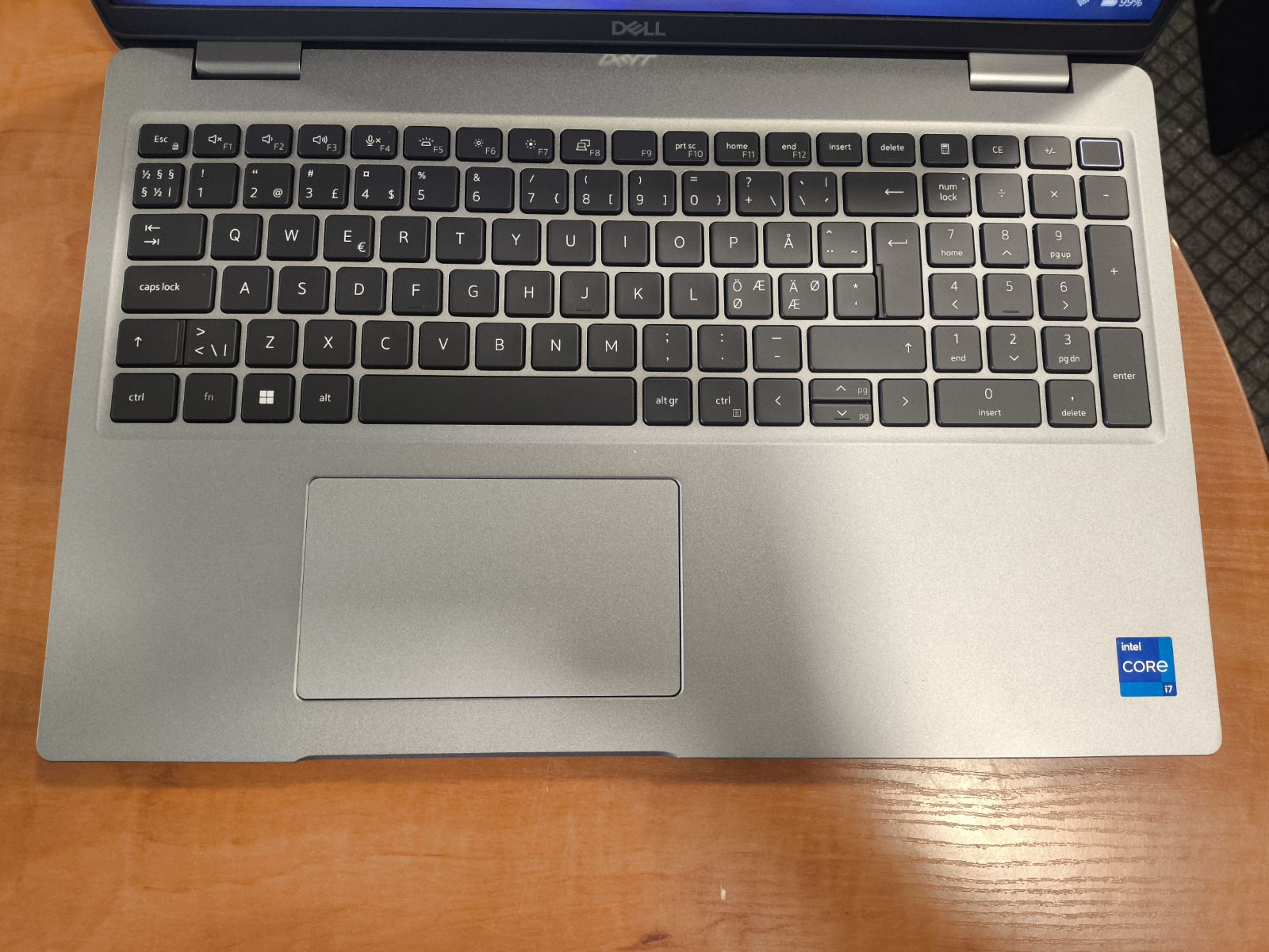 Dell latitude 5530 15.6 FHD IPS i7-1265u 16gb 256gb 13% - Image 2