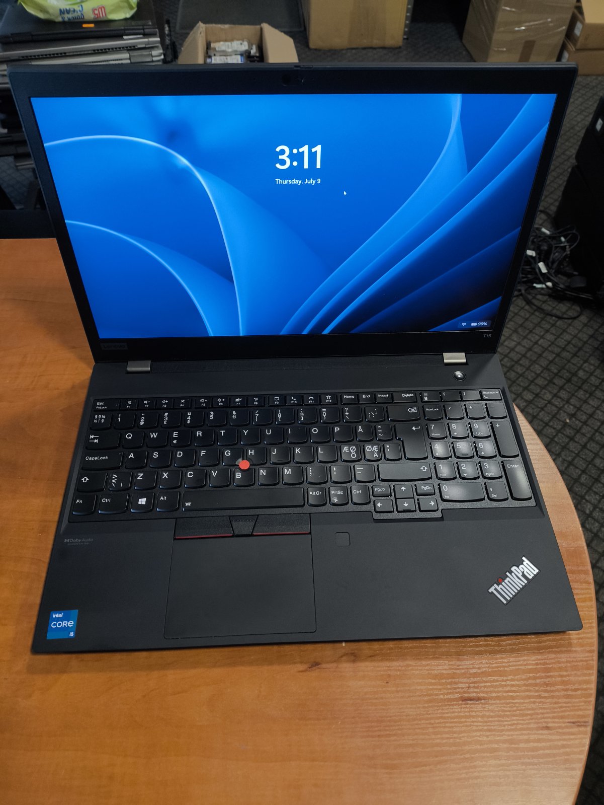 Lenovo Thinkpad T15 Gen2 15.6 FHD IPS i5-1135G7 16GB 256GB SSD 12% SU EKRANO/KORPUSO RIMTU DEFEKTU 100 Eur pigiau