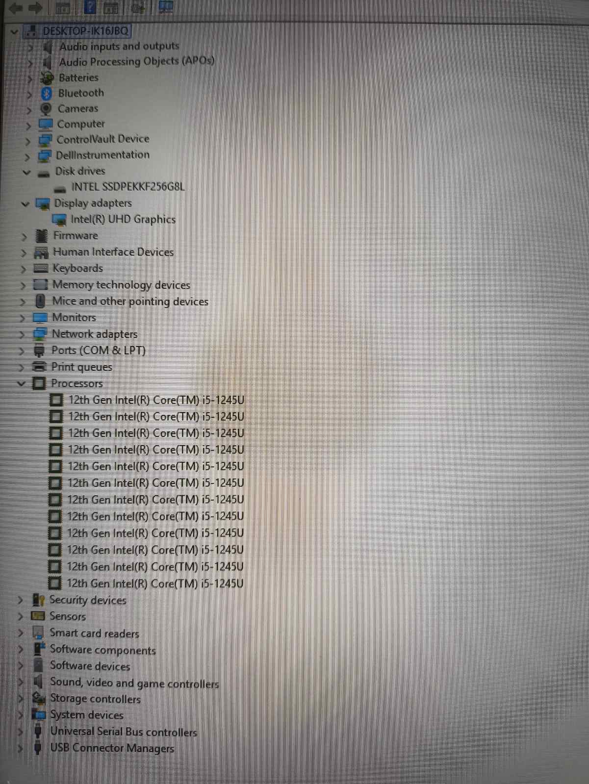 Dell Latitude 5530 15.6 FHD IPS i5-1245u 16gb 256gb SSD 20% Ekranas su plėmais, dėmėmis. Apatinis dugnas dažai atsilupę - Image 5