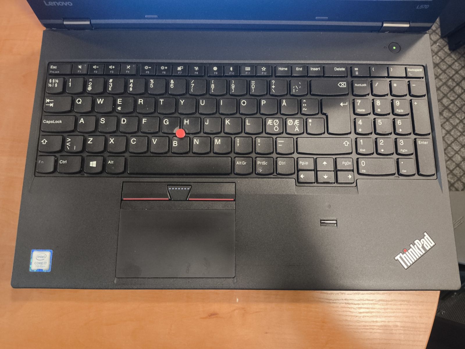 ThinkPad L570 15.6 FHD TN i7-7500u 16GB 256GB SSD 4%, Windows 11 pro suinstaliuota - Image 2