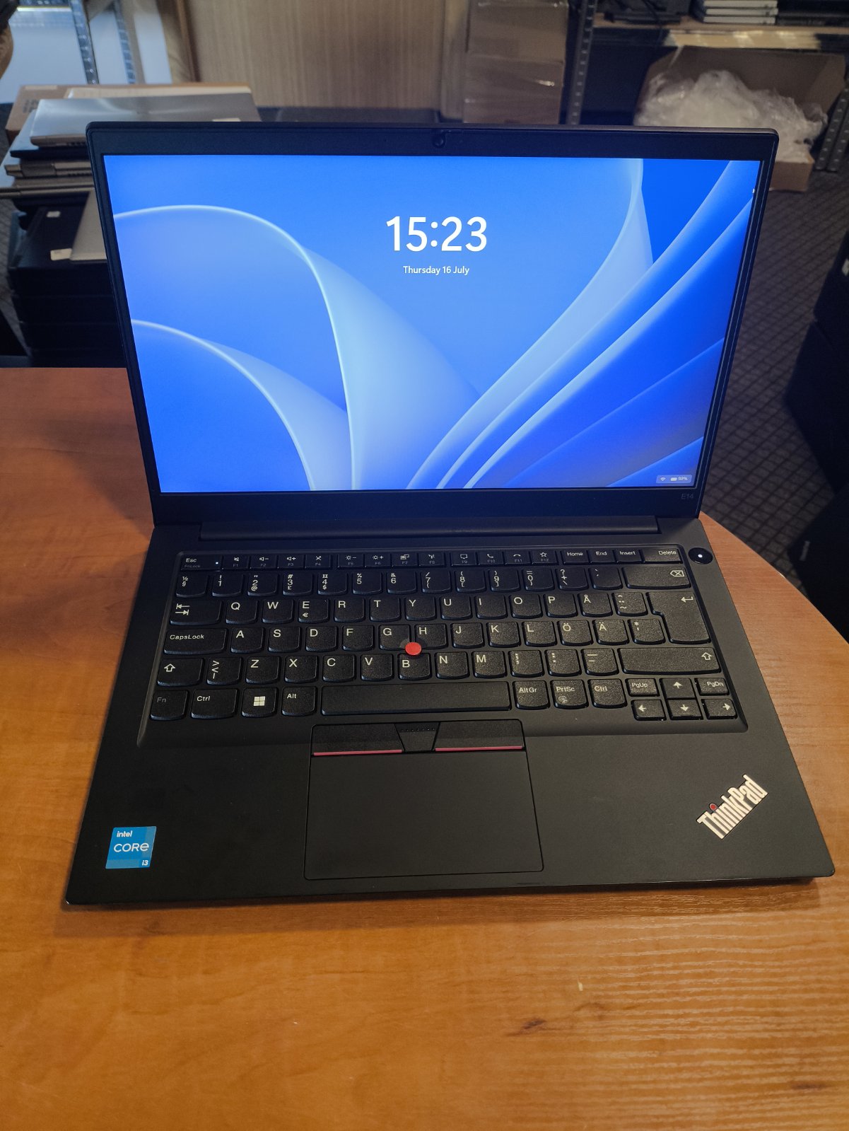 Lenovo ThinkPad E14 Gen 4 14" Fhd TN i3-1215u 8gb 512gb SSD 6%, Windows 11 pro Education. RAM Dasideda
