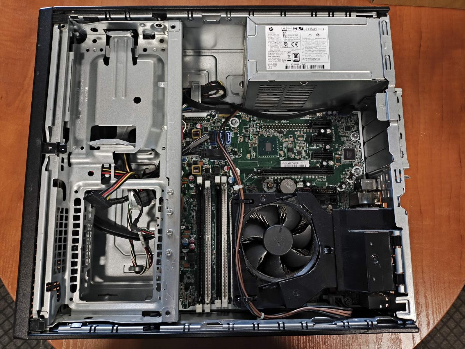 HP Prodesk 600 G2 SFF i7-6700 BE RAM BE SSD DISKO, Veikiantis Stacionaras - Image 2