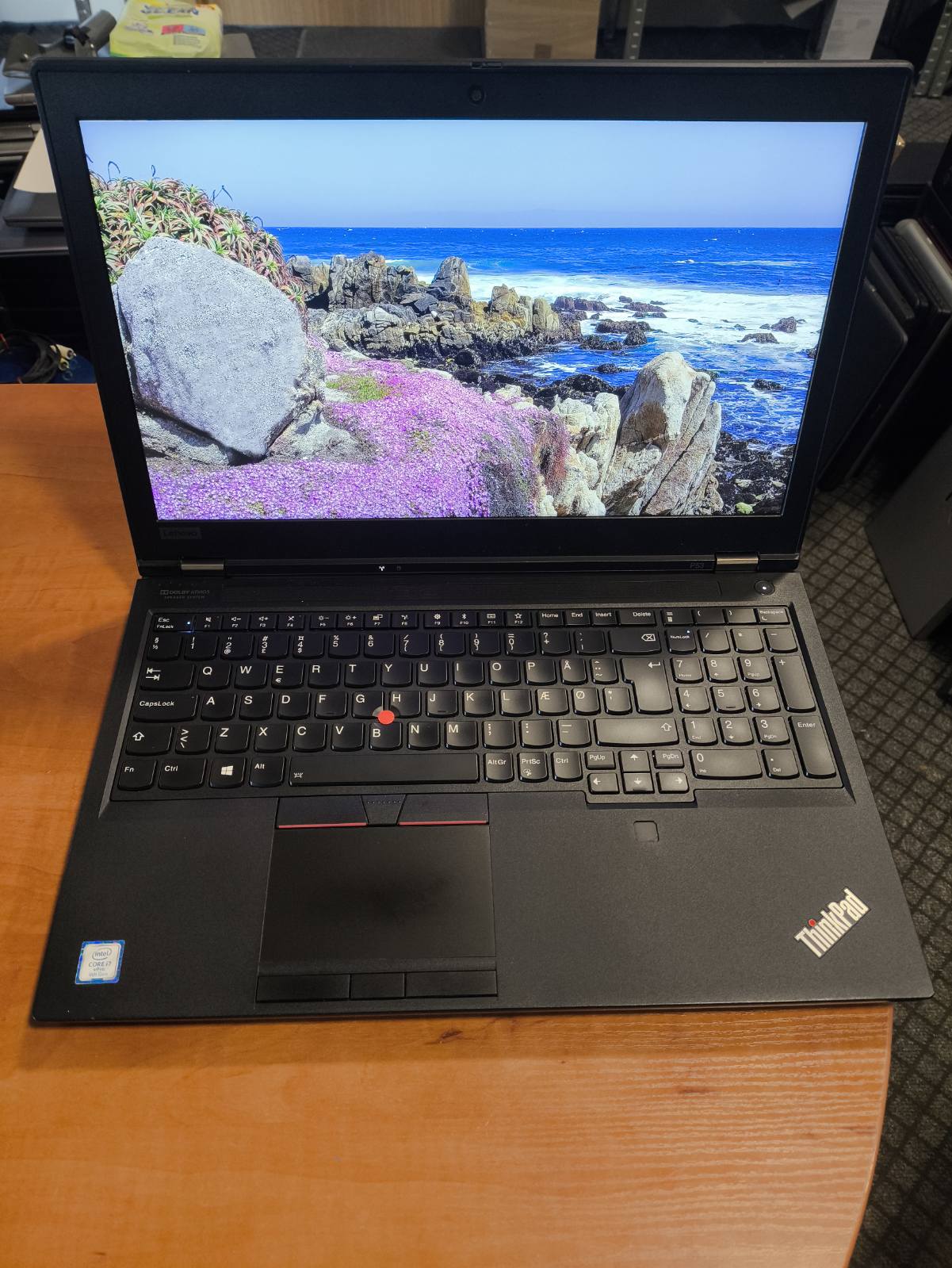 LENOVO ThinkPad P53 15.6 FHD IPS i7-9850H 16GB 256GB T1000 4GB 0%