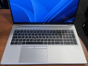 15.6 FHD IPS Elitebook Ryzen 7 5850u 16gb 256gb SSD 21%