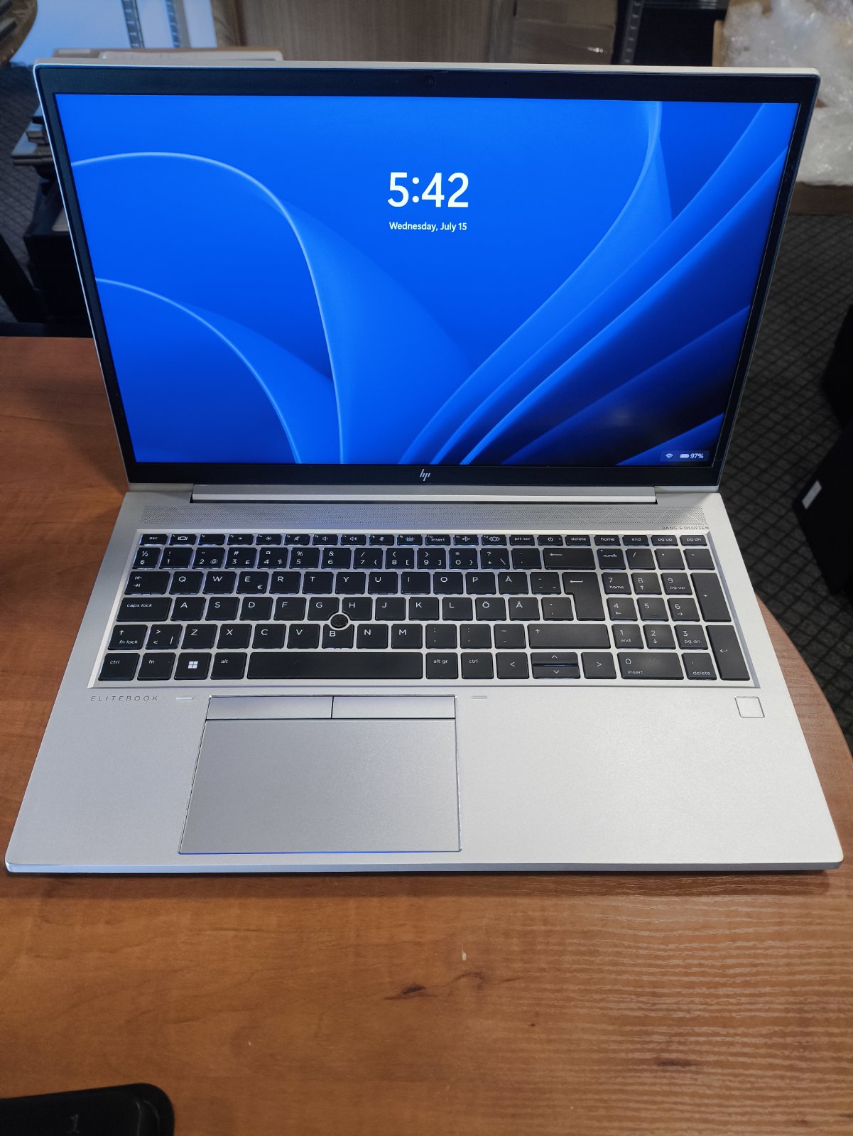 15.6 FHD IPS Elitebook Ryzen 7 5850u 16gb 256gb SSD 21%