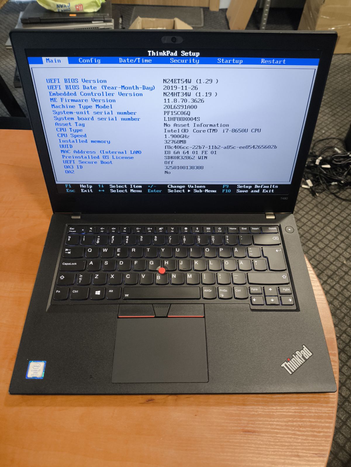 Lenovo Thinkpad T480 14.0 FHD IPS i7-8650U 32GB DDR4 RAM 512GB SSD, Abi baterijos blogas