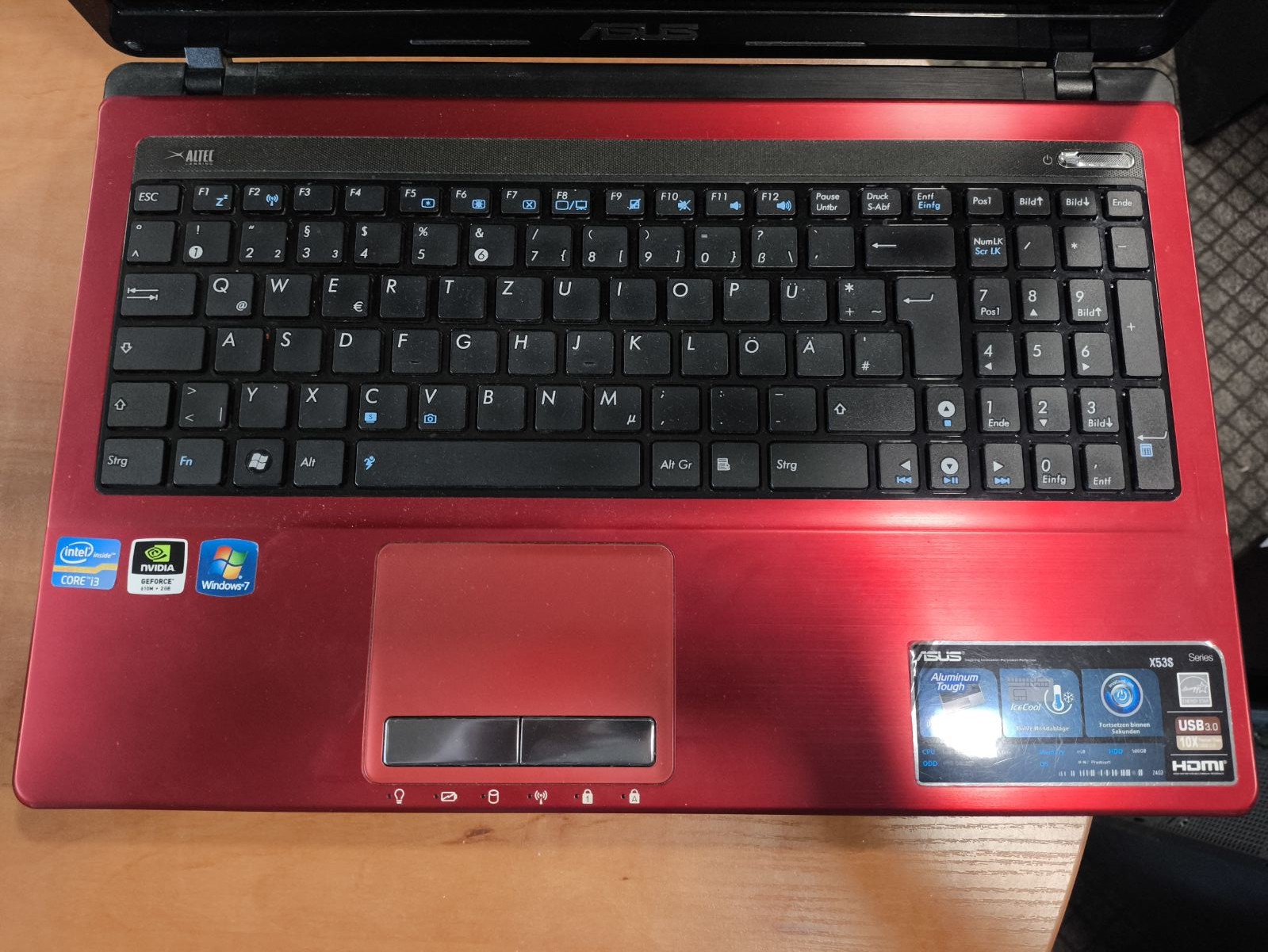 Asus 15.6 HD i3-2310M 4GB RAM, 50GB HDD, Nvidia GT 610M 2GB Bloga baterija, su krovikliu - Image 2