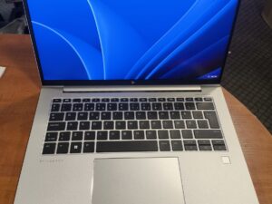 HP Elitebook 845 G9 Fhd+ Ips Ryzen 5 6600u 16gb 512gb SSD 28%
