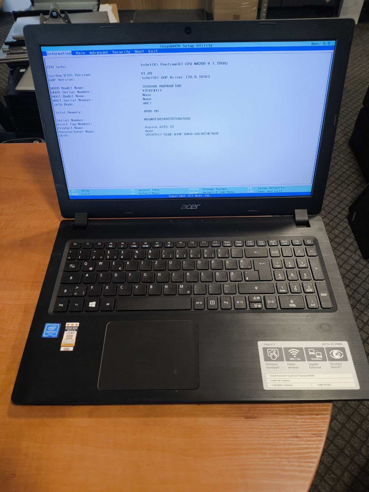 Acer 15.6 HD Intel N4200 4GB DDR3 RAM, 1TB HDD, Gera baterija, su krovikliu