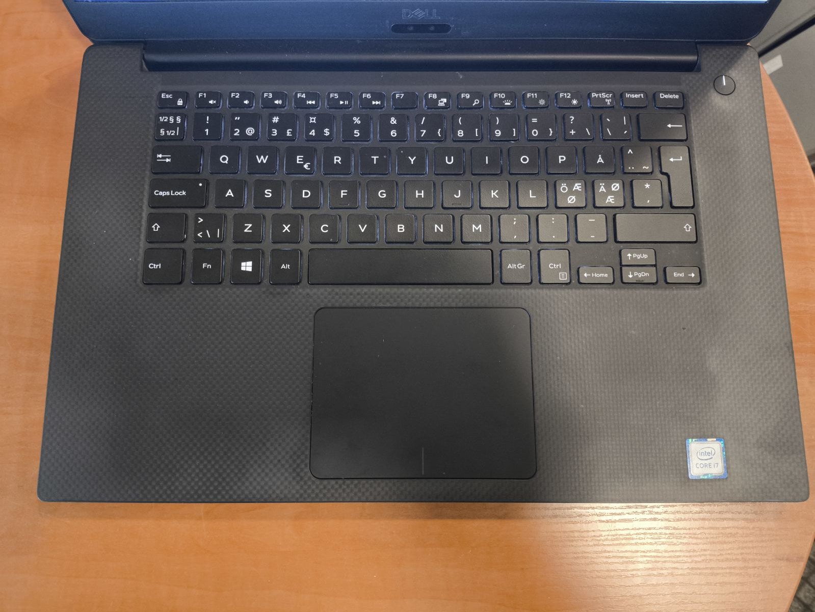 Dell Precision 5540 15.6 FHD IPS i7-9850H 16GB 256 SSD T1000 4GB GDDR6 39% - Image 2