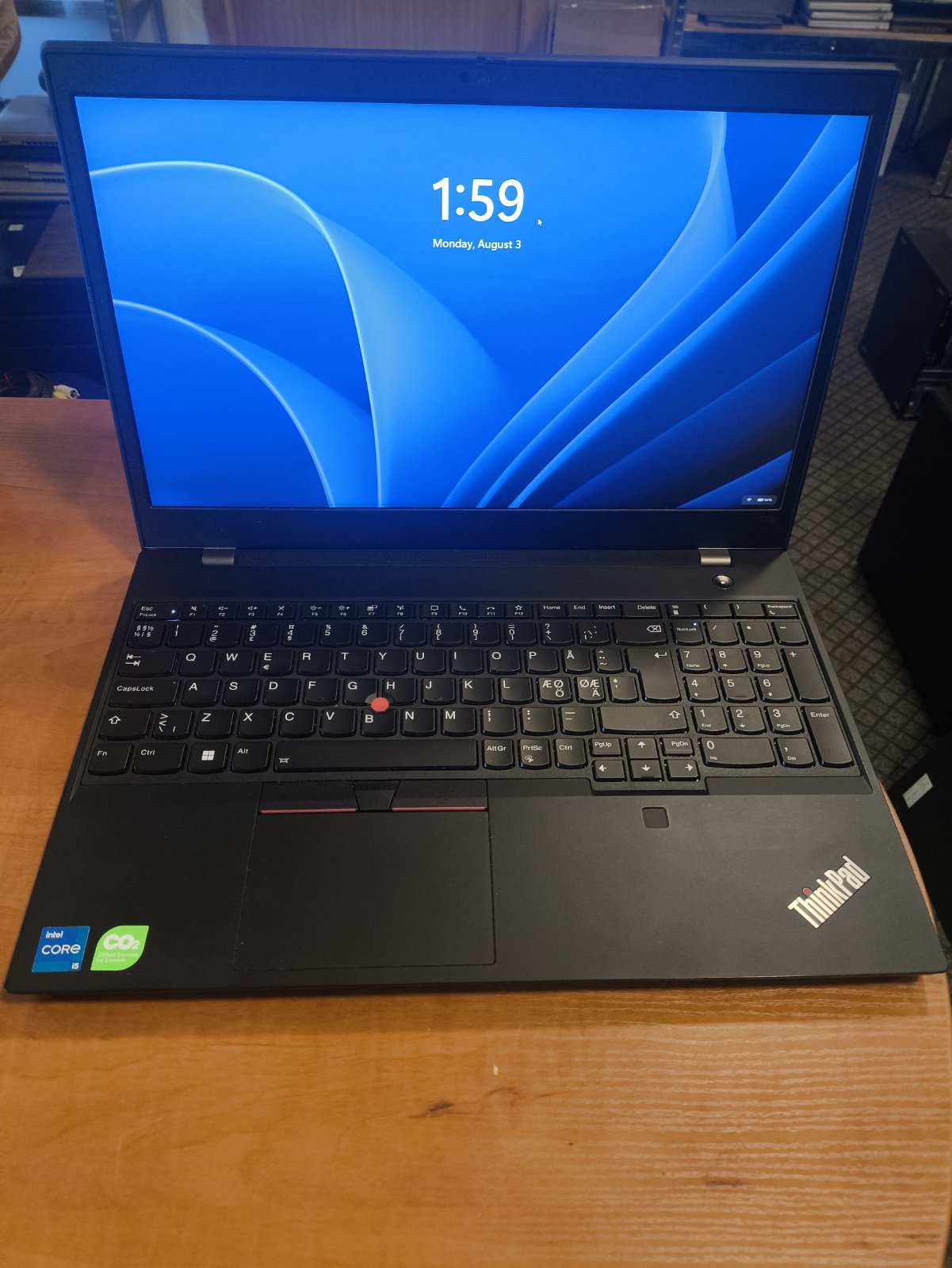 Lenovo ThinkPad T15p Gen 2 15.6 FHD IPS i5-11400H 16GB 512GB SSD 3%