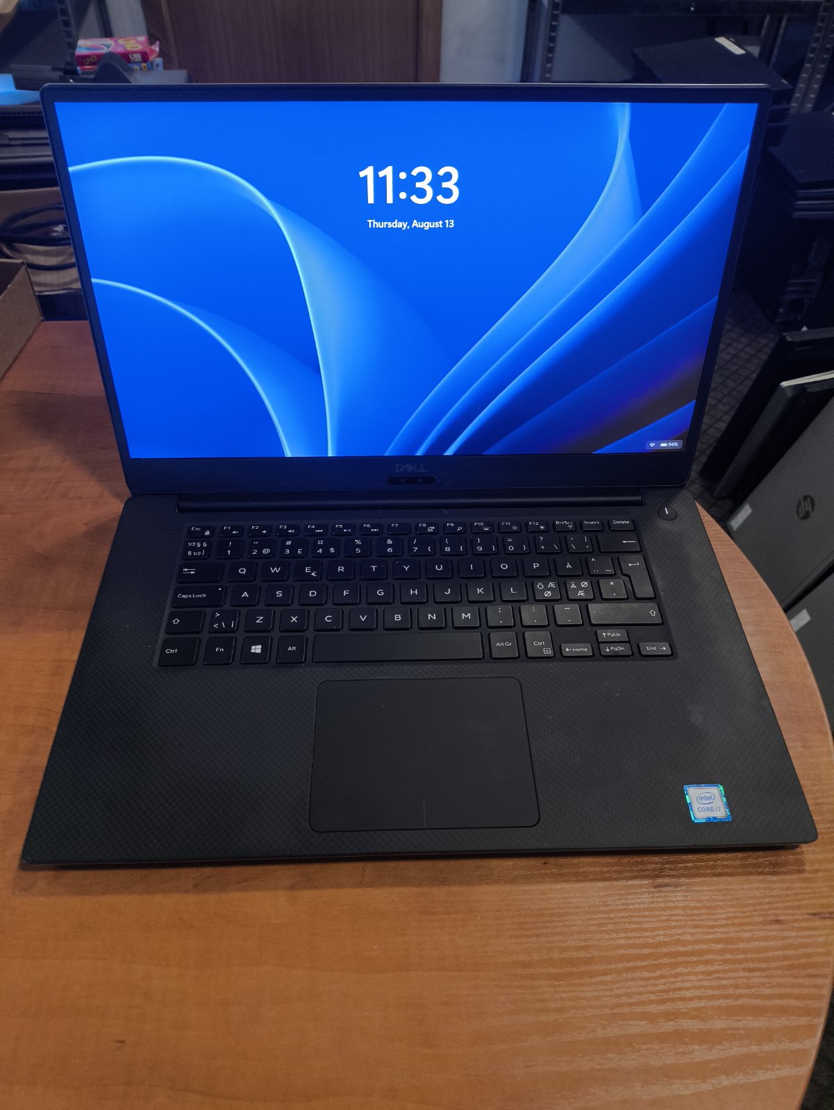 Dell Precision 5540 15.6 FHD IPS i7-9850H 16GB 256 SSD T1000 4GB GDDR6 39%