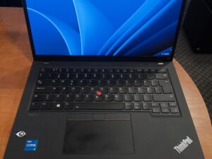ThinkPad T14 Gen3 14.0 Fhd Ips i5-1235u 16gb 512gb 1%