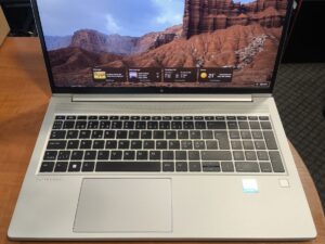 HP EliteBook 655 G10 15.6 FHD IPS AMD Ryzen 3 7330U 16GB 256GB SSD 19%