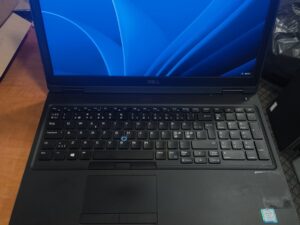 Dell Latitude 5590 15.0 FHD IPS i5-8350u 8gb 256gb SSD 23%