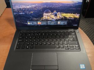 DELL Latitude 5400 14.0 FHD IPS, I5-8265u, 16GB, 256GB 16%