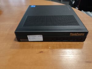 Lenovo ThinkCentre M90q Gen 3 Mini PC i5-12400 16GB DDR5 256GB SSD, DP + HDMI , - Wifi NĖRA