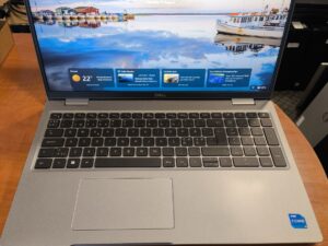 DELL Latitude 5530 15.6 FHD IPS i5-1235U 16GB 256GB SSD , Windows 11 pro licenzija. Windows surašyta 0%
