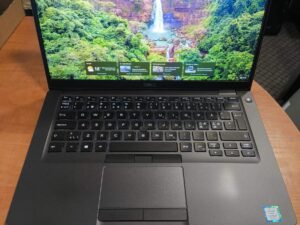 DELL Latitude 5400 14.0 FHD IPS, I5-8265u, 16GB, 256GB 30%
