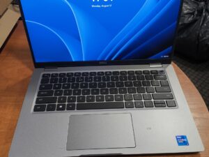 Dell Latitude 5421 14.0 FHD IPS i7-11850h 16gb 512gb Nvidia MX 450 2GB GDDR6 59%