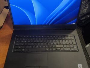 Dell Precision 7750 17.3 FHD IPS Gen 1 i9-10885H 32GB 512GB+512GB RTX 5000 16GB 15%
