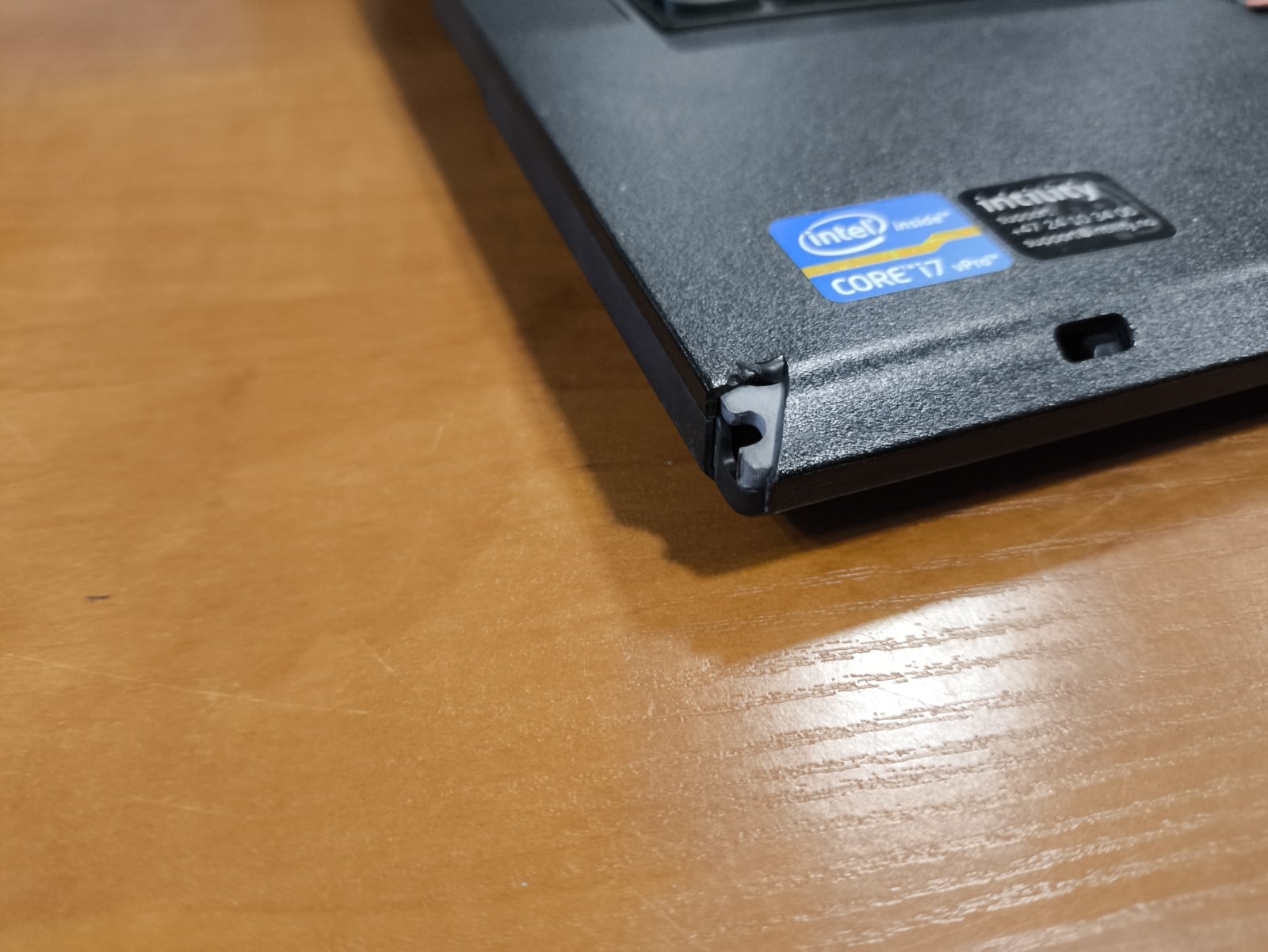 Lenovo Thinkpad T430S 14.0 HD+ i7-3520M 8GB 240GB SSD, 0% Nvidia Quadro NVS 5200M su korpuso defektu nedideliu - Image 4