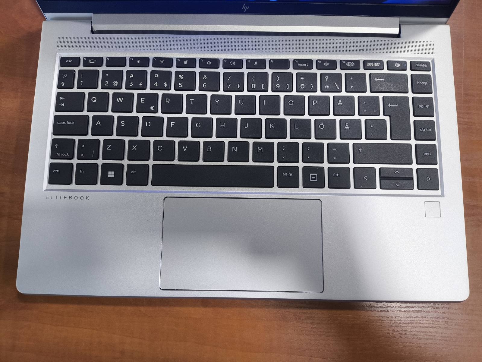 HP EliteBook 645 G10 14.0 Fhd Ips Ryzen 5 7530u 16GB 256GB SSD - Image 2