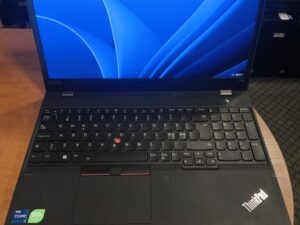 Lenovo Thinkpad P15S Gen 2 15.6 FHD IPS i7-1165G7 16GB 512GB SSD Nvidia Quadro T500 4GB 14%