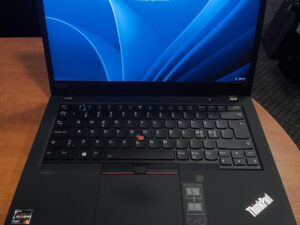 Lenovo ThinkPad T14 Gen 2 14" FHD IPS Touch 500 Nit Ryzen 7 PRO 5850U, 16GB, 256GB SSD, 4%