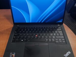 Lenovo Thinkpad T14 Gen 3 14.0" FHD+ IPS Ryzen 7 PRO 6850U, 16GB, 256GB SSD, 7% Su kosmetiniai defektais