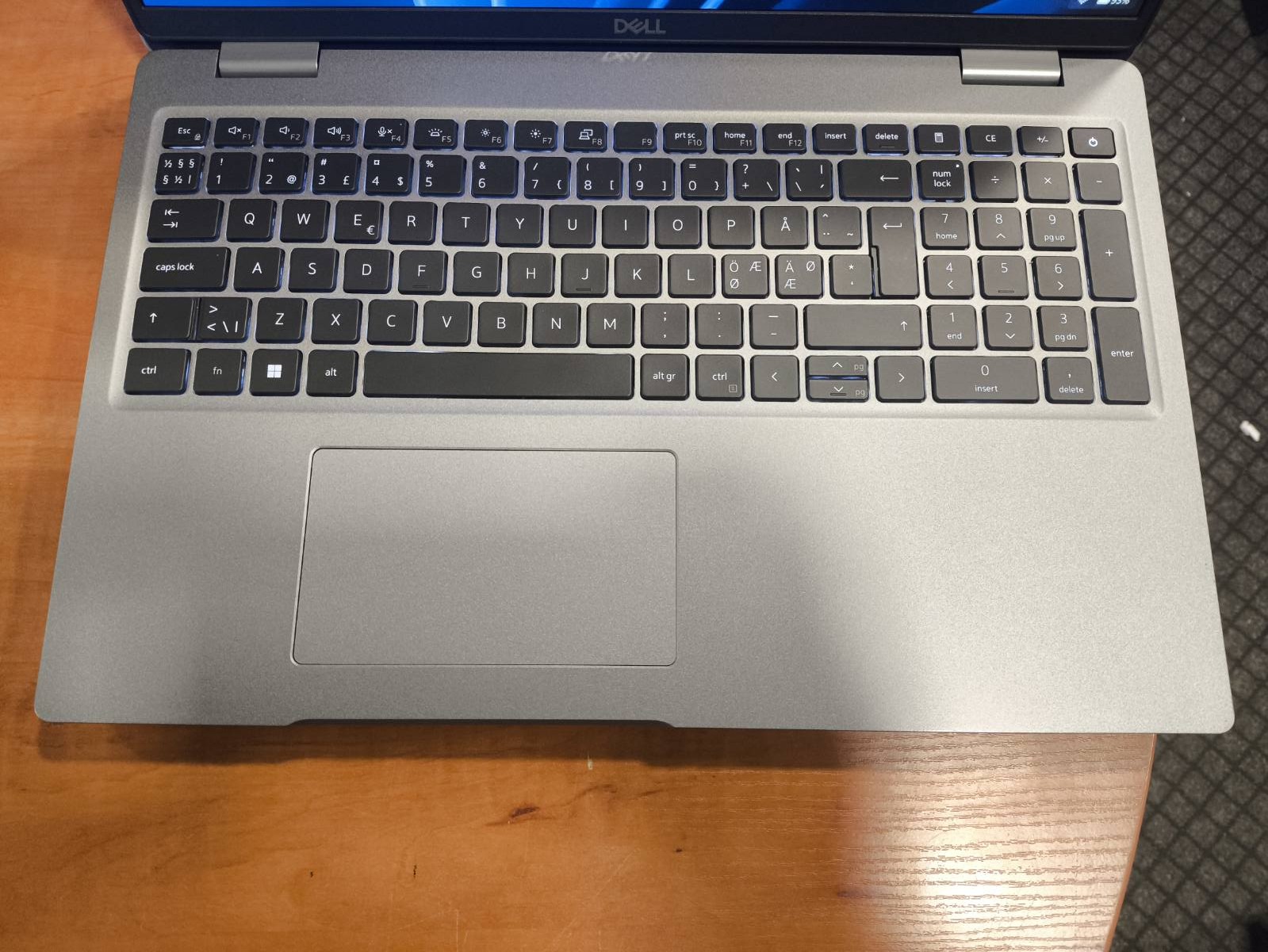 Precision 3571 15.6 FHD IPS i7-12700H 1*32GB DDR5 4800MHz, 512GB SSD, Quadro T600 4GB, 5% 97WH - Image 2